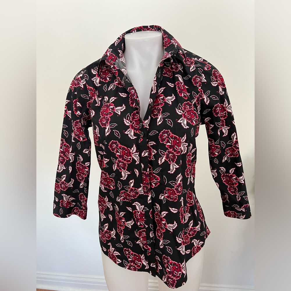 Land’s End, Size 6, Women’s Three Quarter Length Sleeve Button Down Dress Shirt